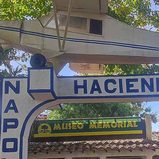 Tour Hacienda Nápoles desde Medellín